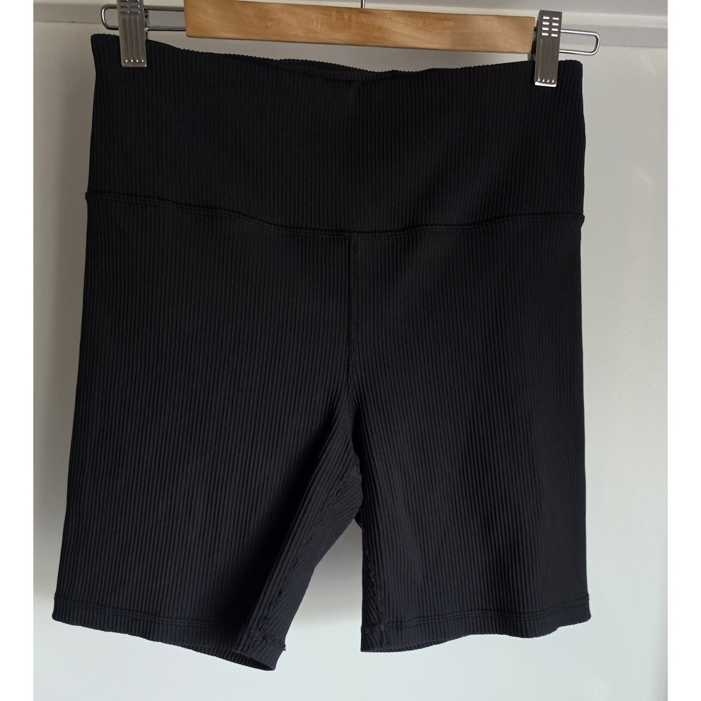 Athleta Women Black Ribbed Biker Shorts 26in Waist 6in Inseam Athleisure Casual